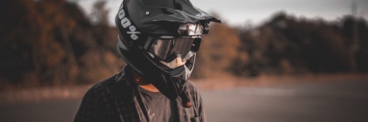 Best Motorcycle Goggles to Protect Your Eyes on the Road