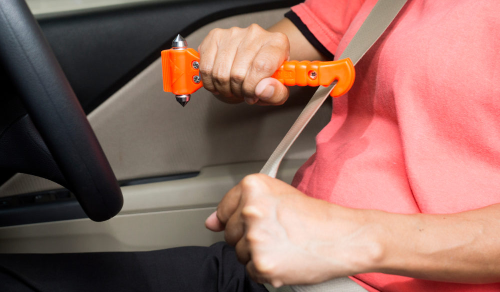 Best Car Window Breakers 2021 For Emergencies