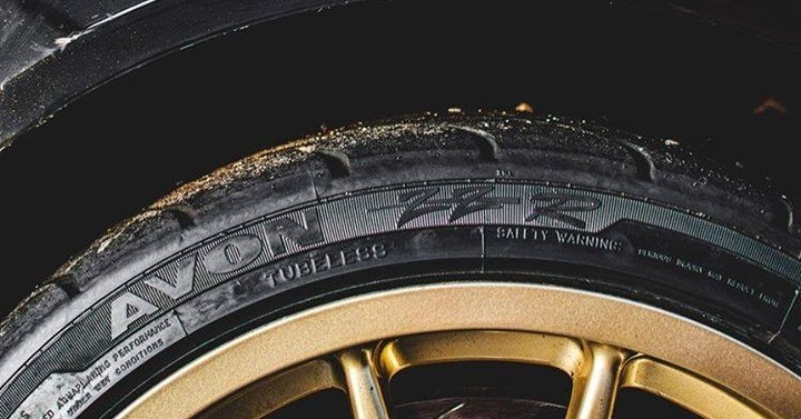 Picture of Avon ZZR tire