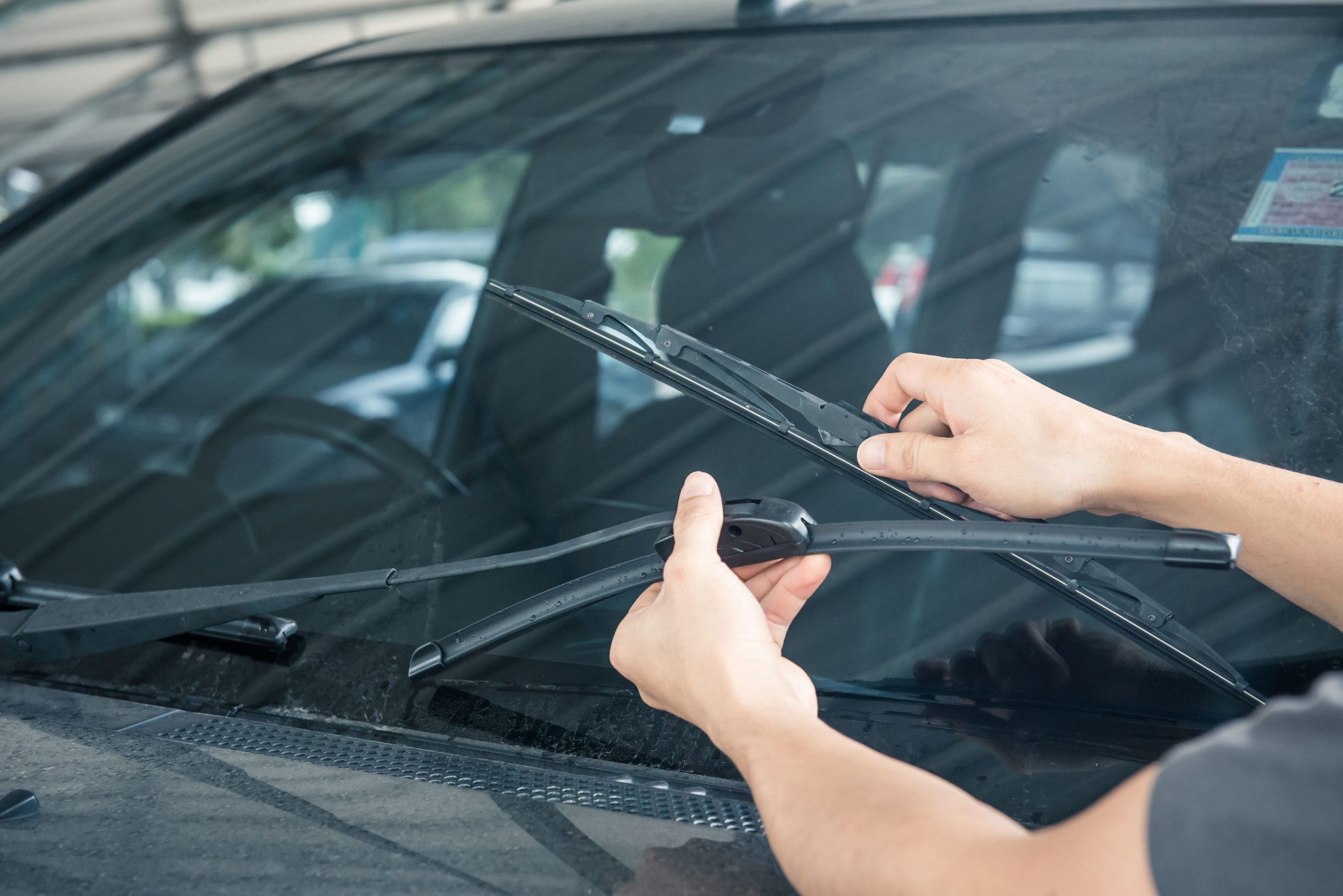 Best Silicone Wiper Blades 2021 For a Clear Windshield