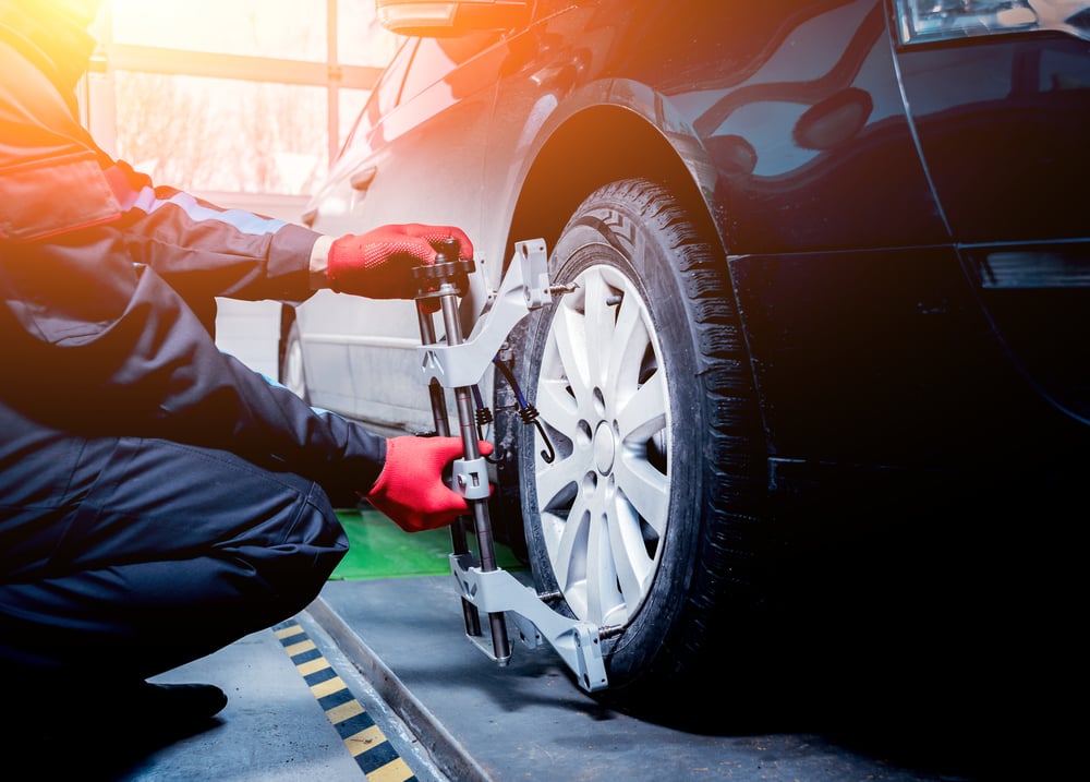 Wheel Alignment: Symptoms and Costs - Auto Quarterly