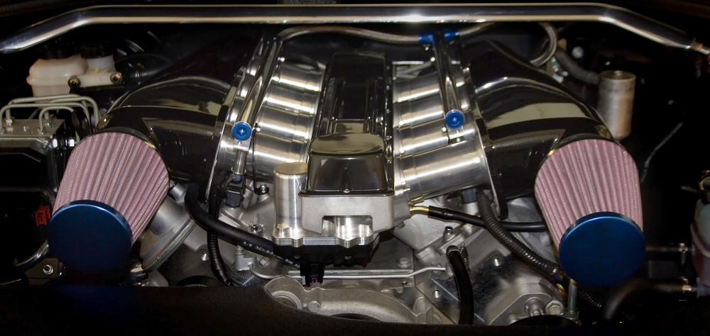 Dual short ram intakes on a large v8 motor