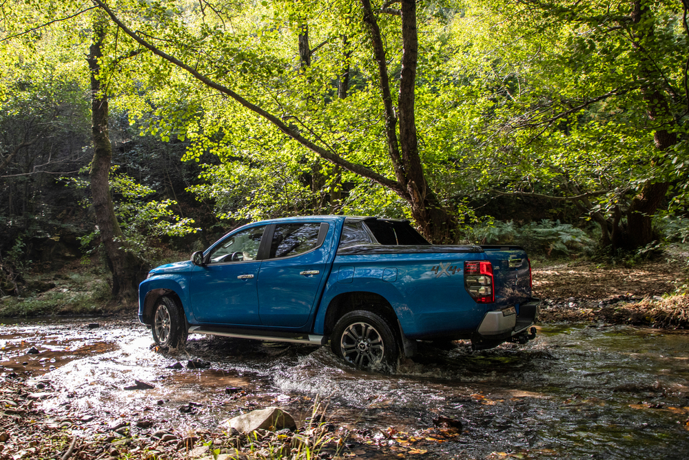 Truck offroad with bed rails