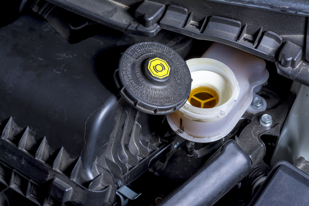 brake fluid reservoir open