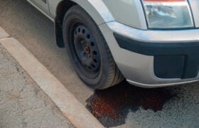 Stopping Transmission Fluid Leaks – Symptoms and Solutions